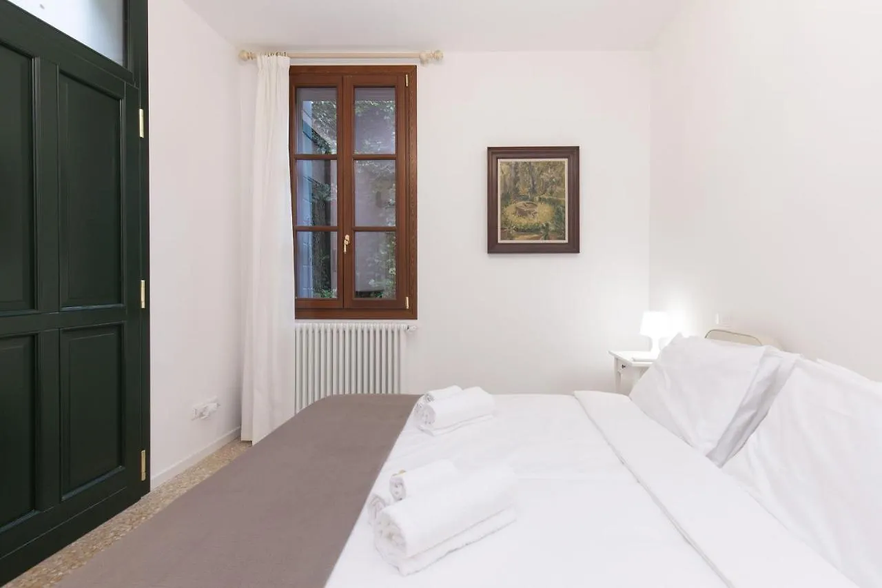 Residence Santa Marta By Halldis Venice