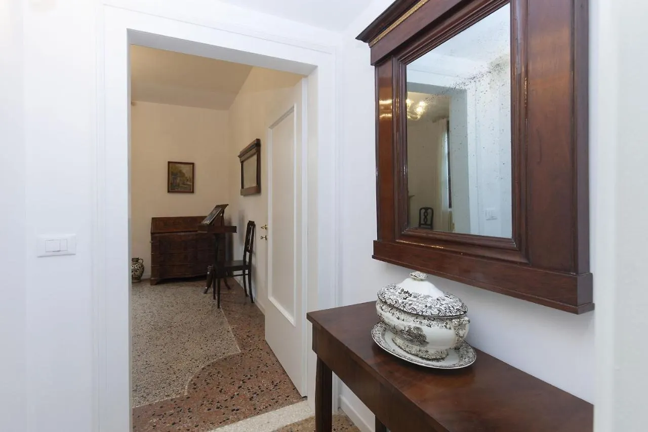 Residence Santa Marta By Halldis Venice Italy