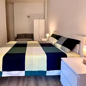 lilia-charming-flat.it-romehotels.com/
